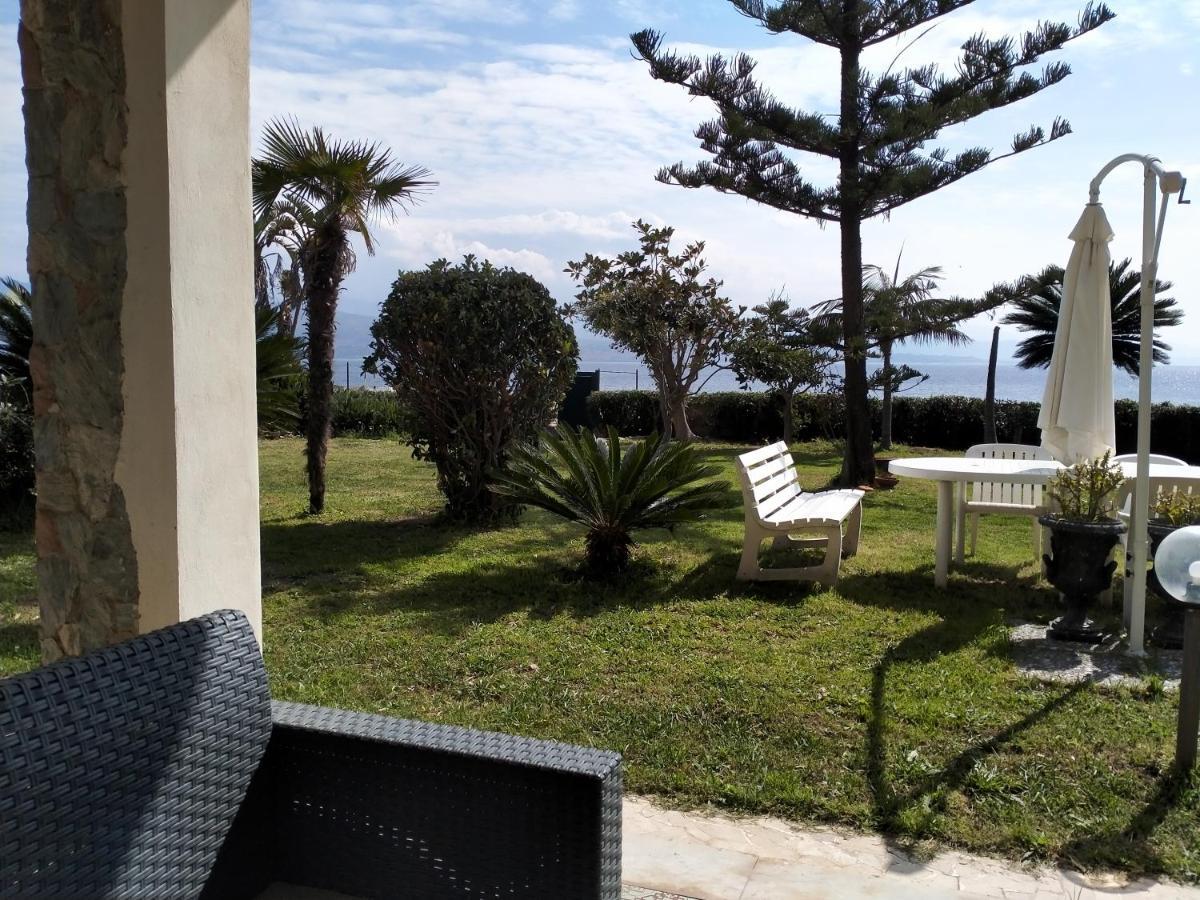 Villa Sullo Stretto Sant'Agata  Eksteriør billede
