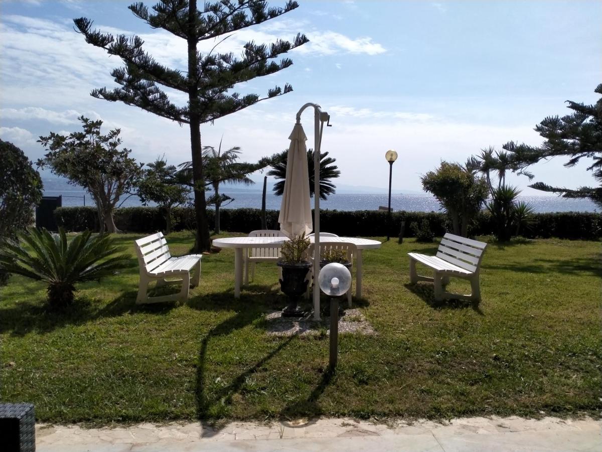 Villa Sullo Stretto Sant'Agata  Eksteriør billede