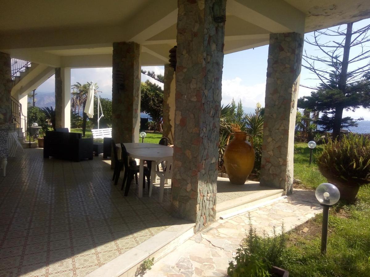 Villa Sullo Stretto Sant'Agata  Eksteriør billede