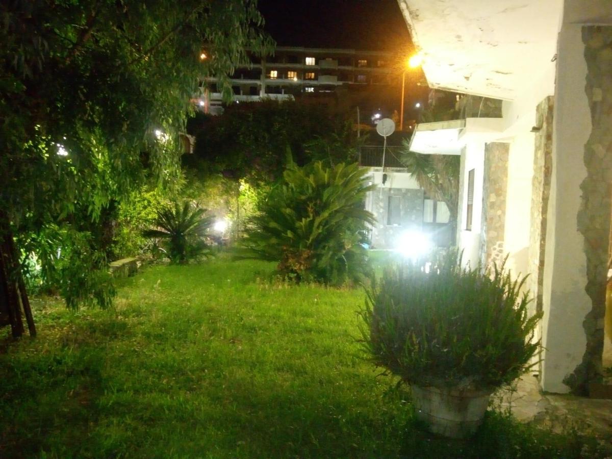 Villa Sullo Stretto Sant'Agata  Eksteriør billede